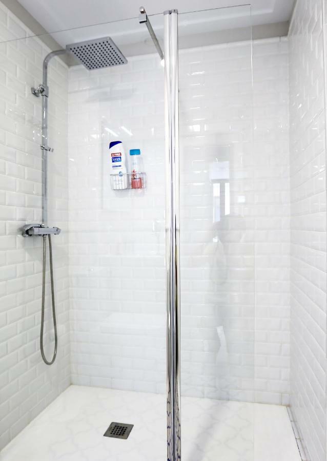 Apartamento De Diseno Con Jacuzzi Privado Granada Exterior photo